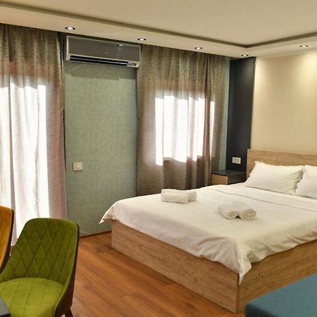 Apartmani Mali Vikend ベオグラード エクステリア 写真